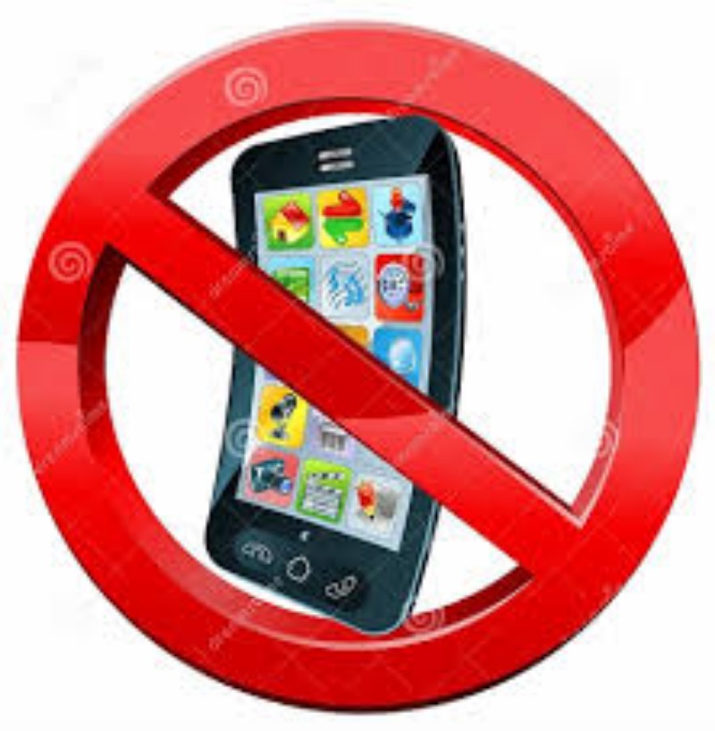 Divieto di utilizzare i telefoni cellulari in orario scolastico